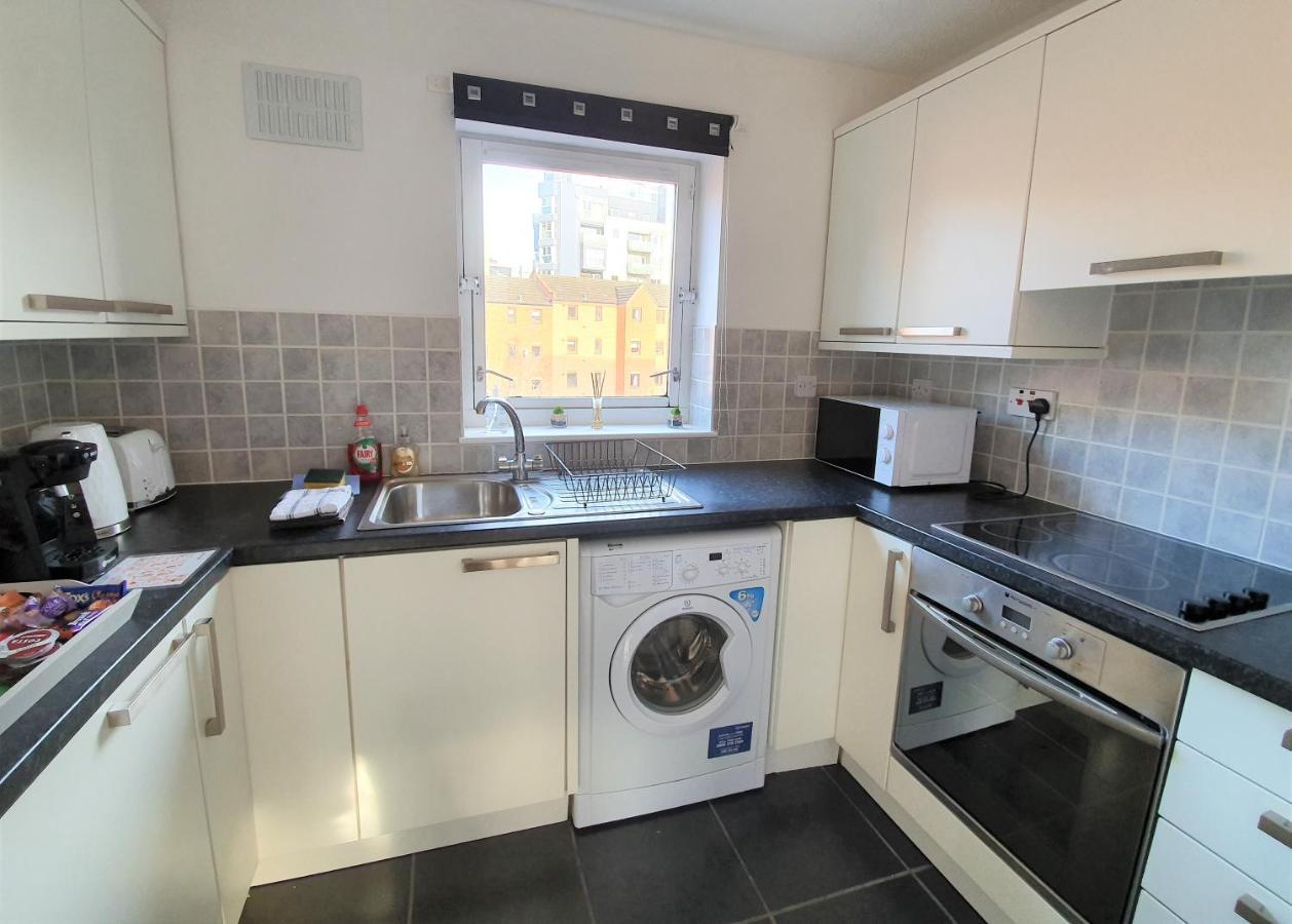 Modern One Bedroom Apt - City Centre & Freeparking Glasgow Exterior photo